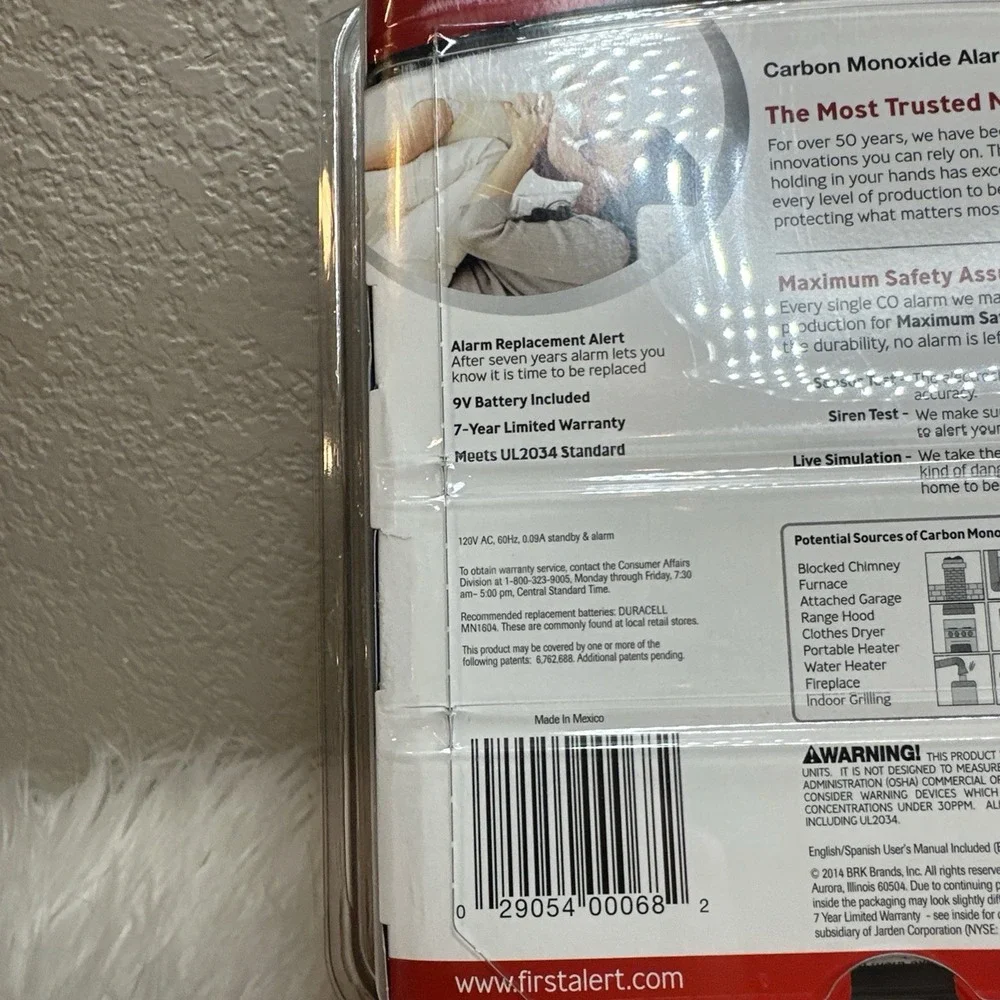 $15 🌙 First Alert CO605 Carbon Monoxide Plug-In Alarm with Battery ( NICE )